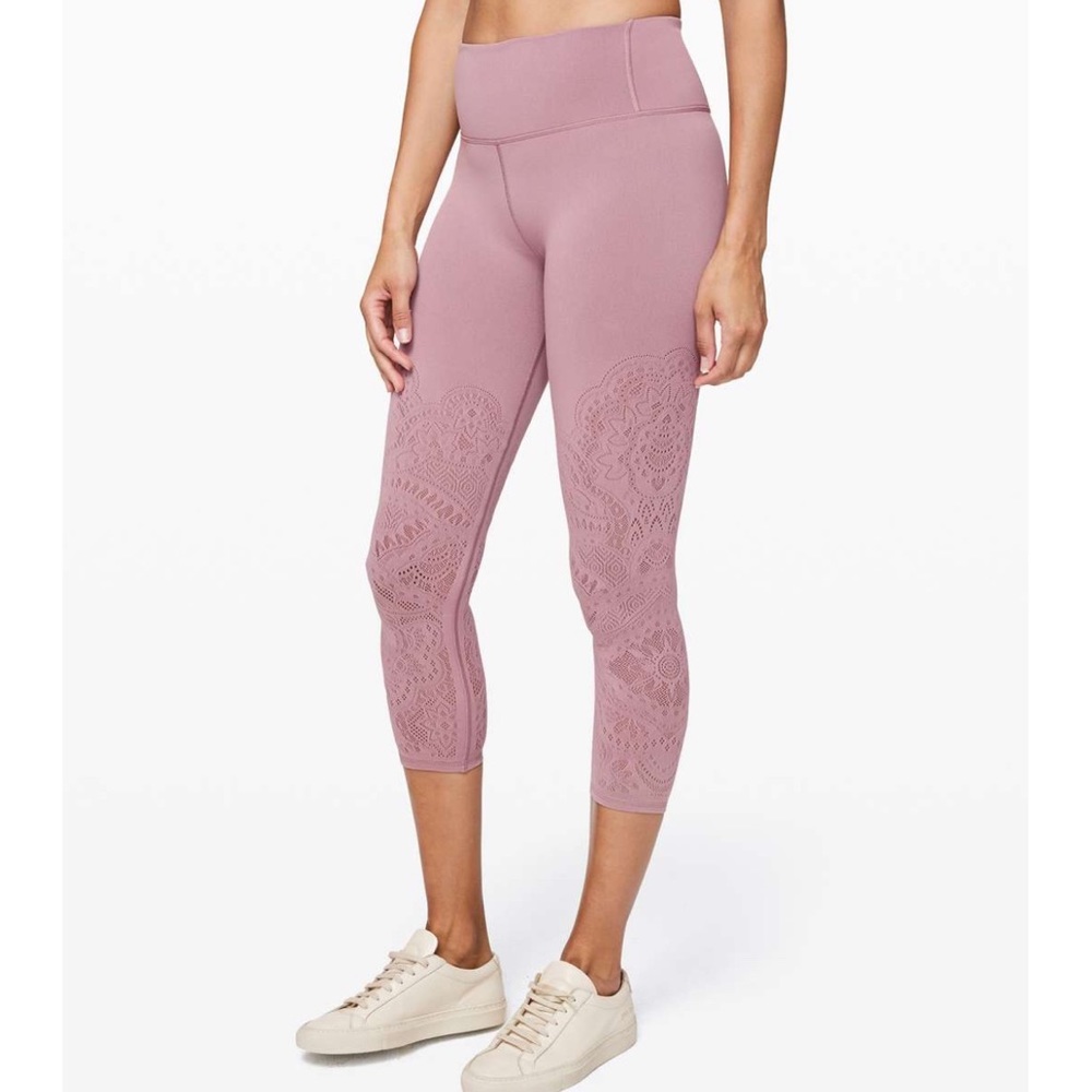 Lululemon Reveal Crop Zen Expression